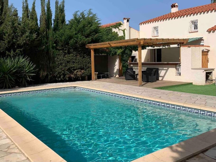 Jolie Villa Piscine A 15 Min Du Barcares Salses-le-Chateau Exterior photo